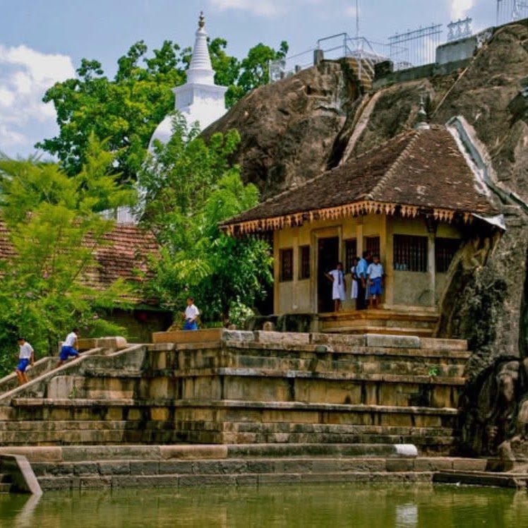 Isurumuni Viharaya rock temple and pond in Anuradhapura, Sri Lanka
