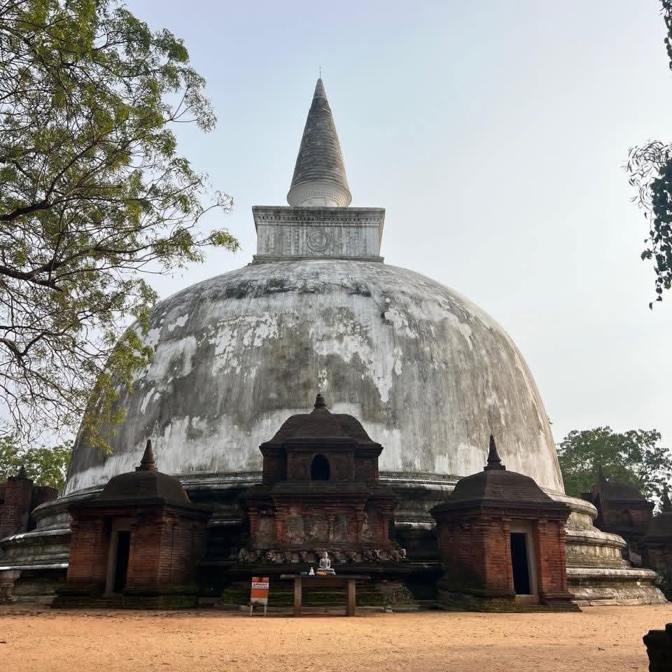 Rankoth Vehera, the largest stupa in Polonnaruwa, Sri Lanka
